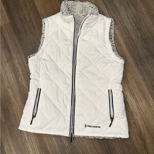 Free Country Women's Quilted White Vest with Sherpa Lining